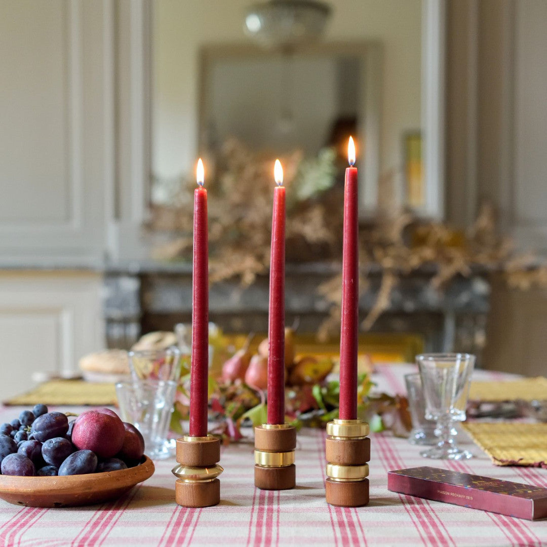 Lot de deux bougies bordeaux