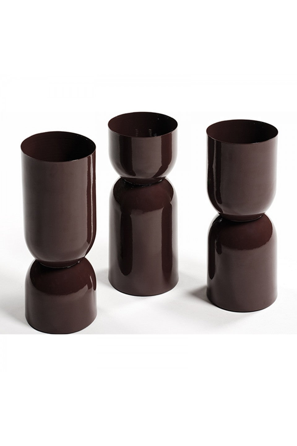 Vase en métal marron